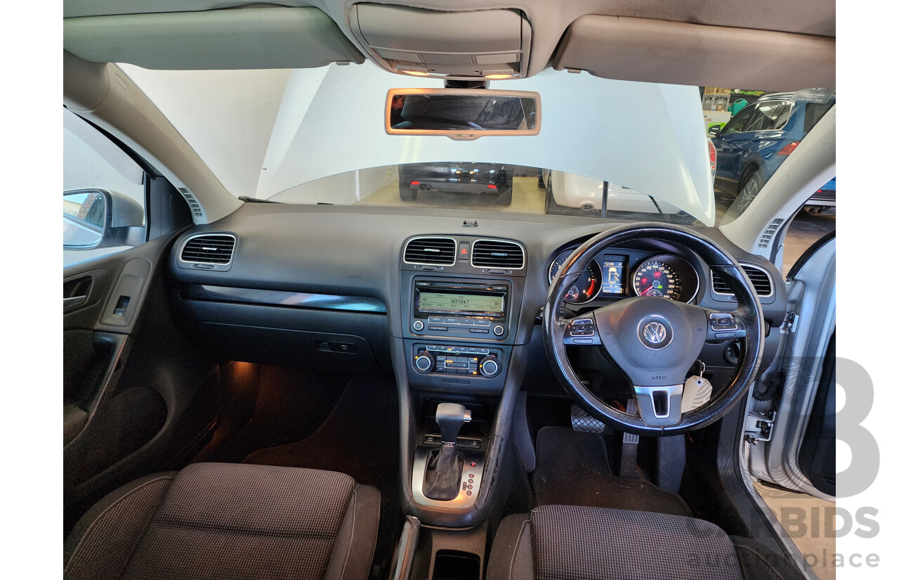 2/2009 Volkswagen Golf 2.0 TDI 1K MY09 5d Hatchback Silver 2.0L