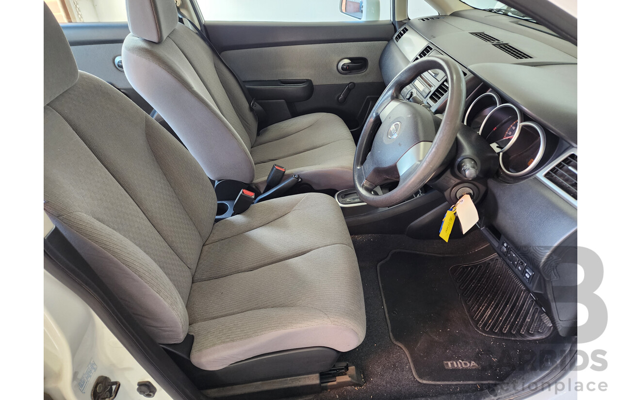9/2006 Nissan Tiida ST C11 4d Sedan White 1.8L