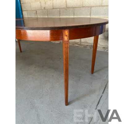 Circular 2 Leaf Extendable Dining Table