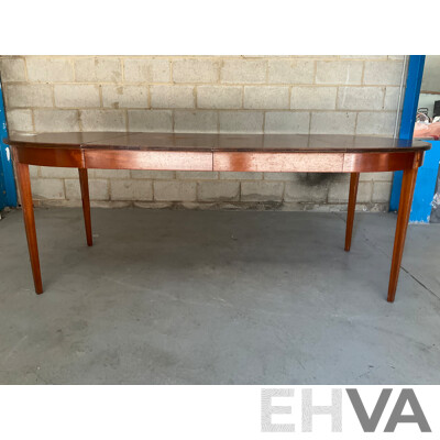 Circular 2 Leaf Extendable Dining Table