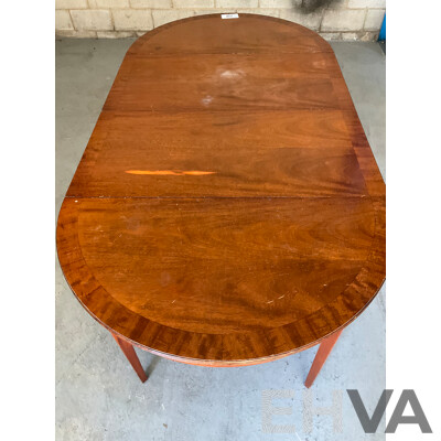 Circular 2 Leaf Extendable Dining Table