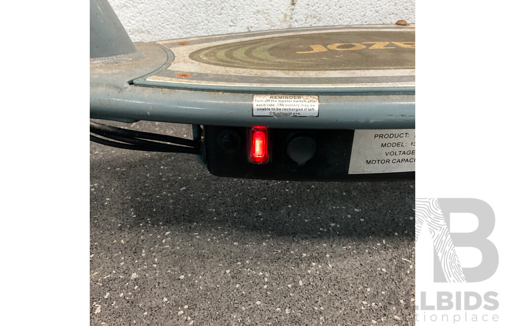 RAZOR E300 Grey Electric Scooter