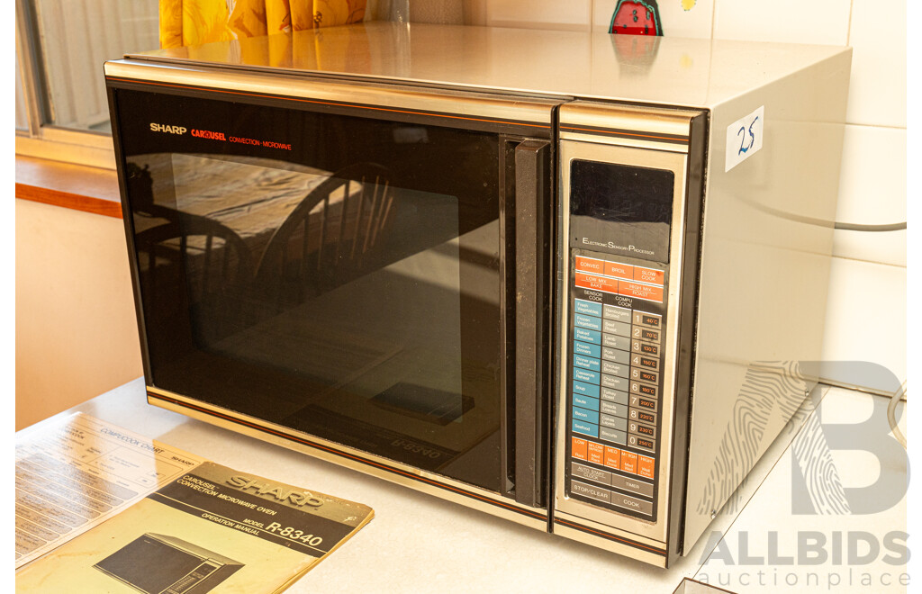 1983 Circa, Vintage Sharp Carousel Convection R-8340 Microwave Oven