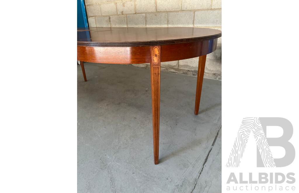 Circular 2 Leaf Extendable Dining Table