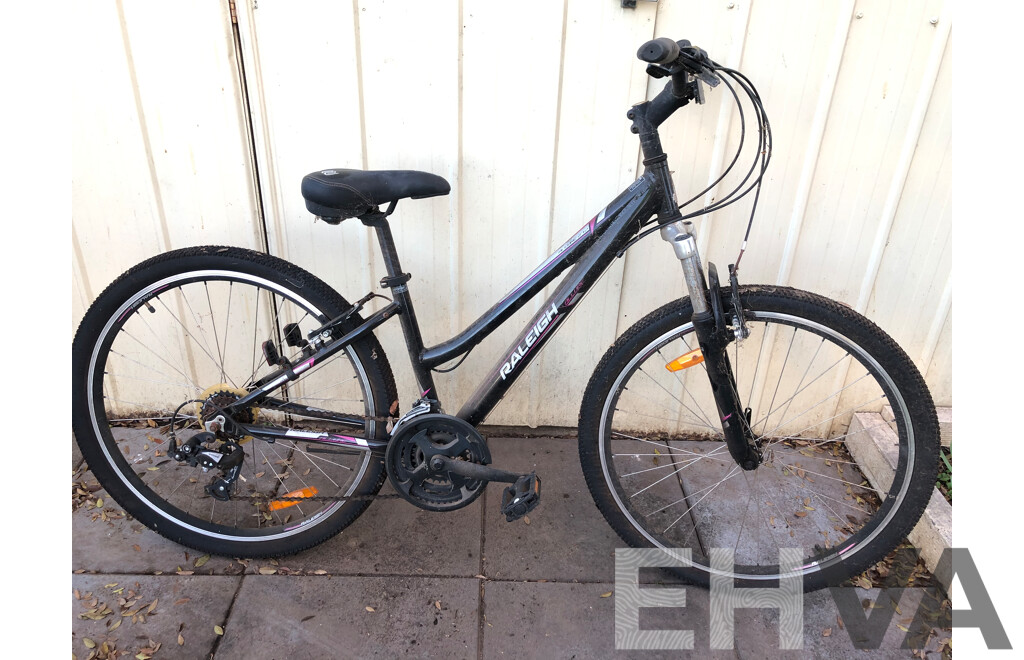 Raleigh 15 Inch Allure 27 2 Hybrid Bicycle