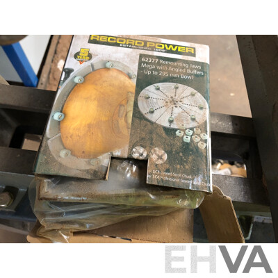 Nova DVR 3000 Woodworking Lathe and Accessories
