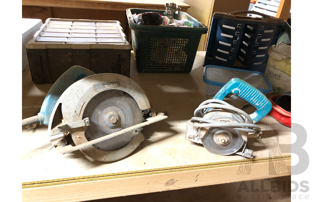 Contents of Four Bays of Shelving
