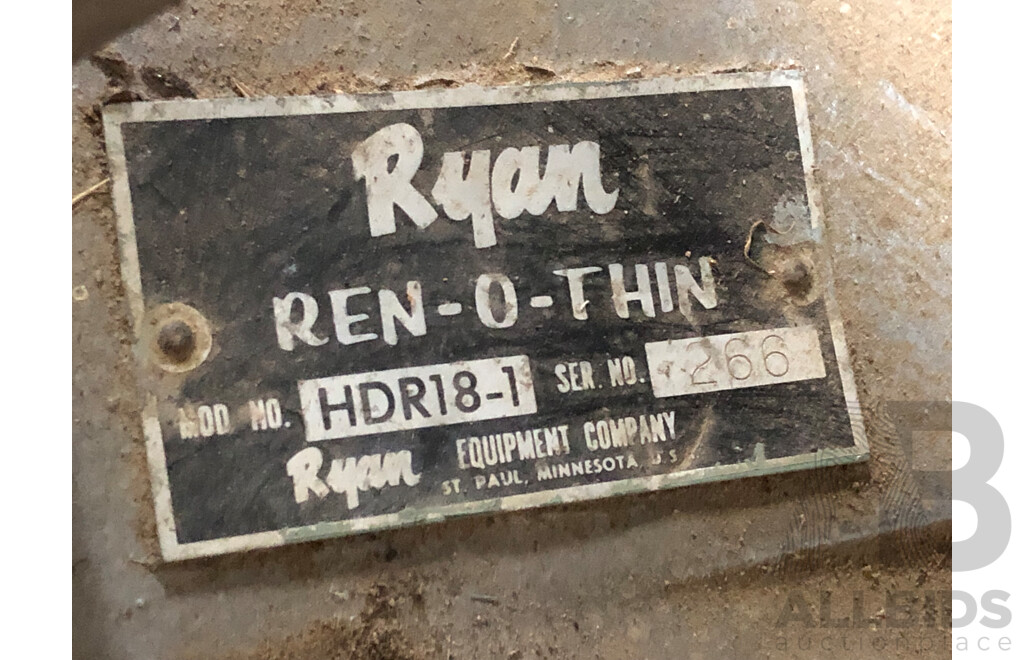 Ryan Ren-O-Thin Four Stroke Petrol Lawn Dethatcher