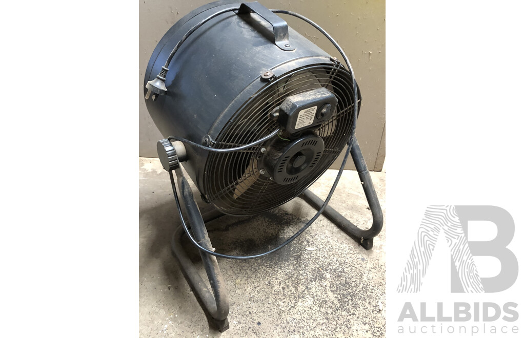 Mistral 35cm Air Circulator Metal Floor Fan