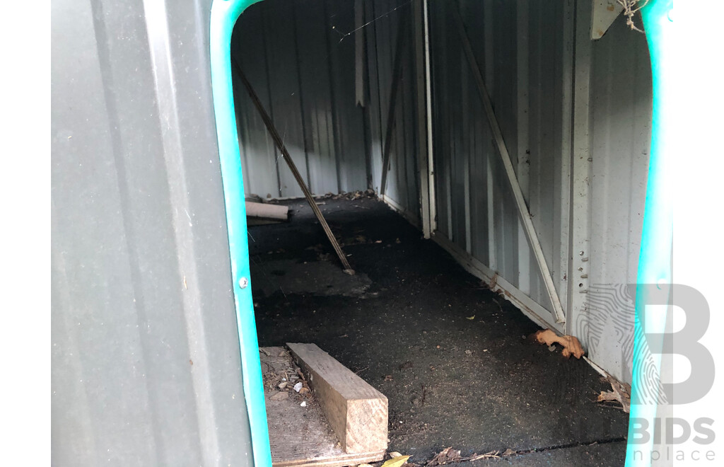 Custom Built Colourbond Dog Kennel