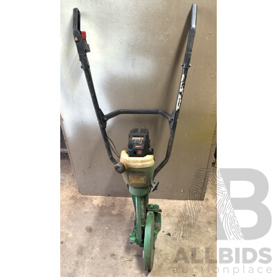 Atom Two Stroke Petrol Lawn Edger