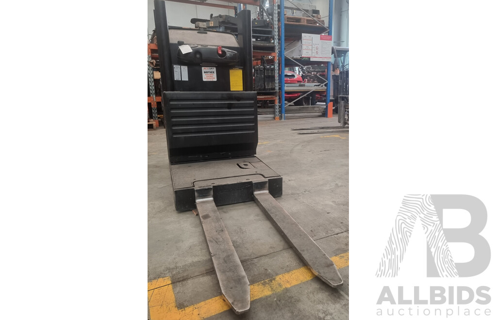 2013, 1.3 Tonne Mitsubishi - OPBL10N, Stock Picker
