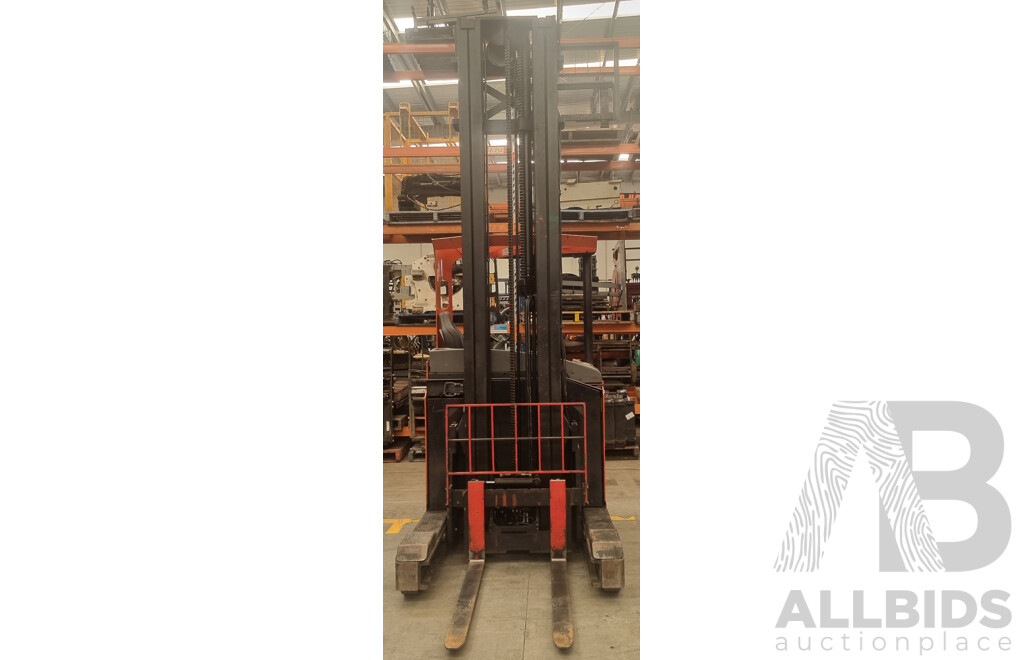 2006, 1.6 Tonne BT - RRBE3AC, Stock Picker - 8.5m FSV