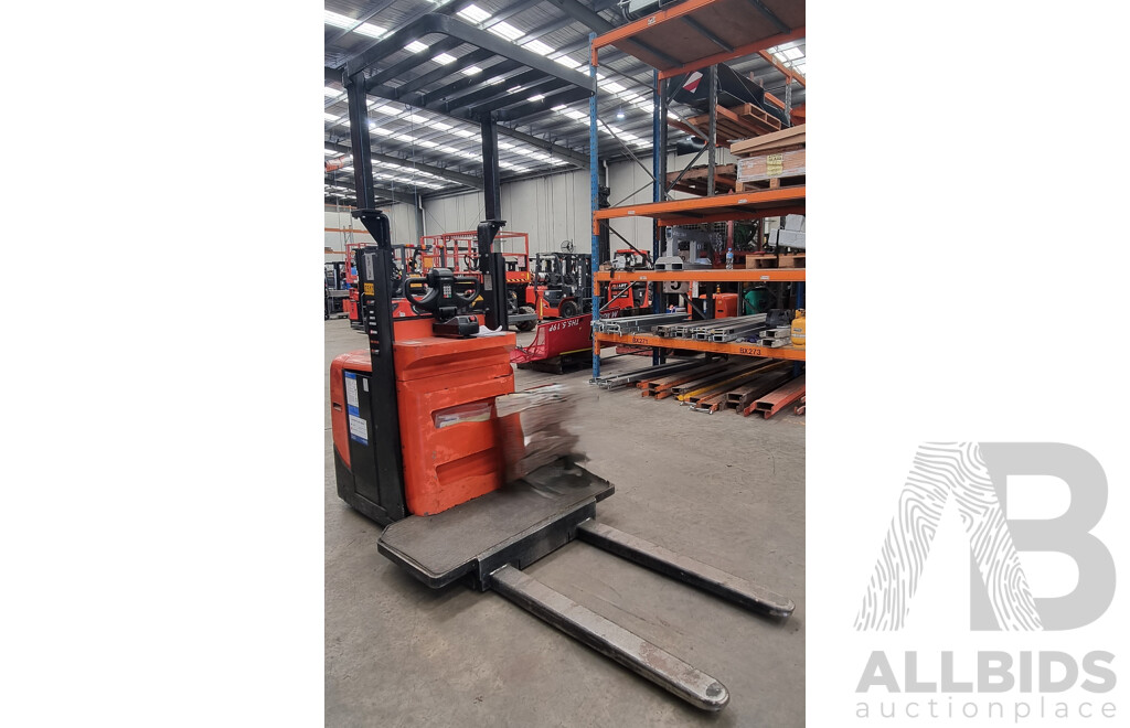 2009, 1.0 Tonne Electric Stock Picker BT - 1880mm OSE100W