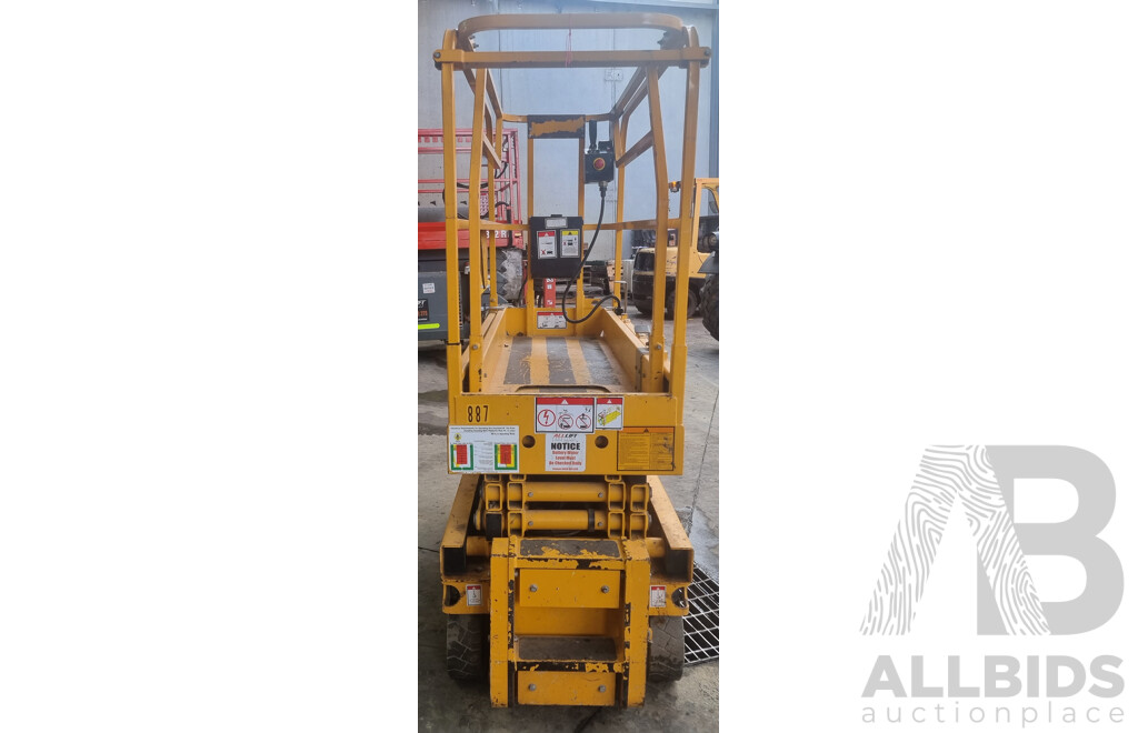 08/2015, 20ft Haulotte 8 Electric Scissor Lift - 6.27m FSV