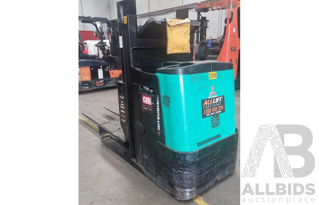 2013, 1.3 Tonne Mitsubishi - OPBL10N, Stock Picker