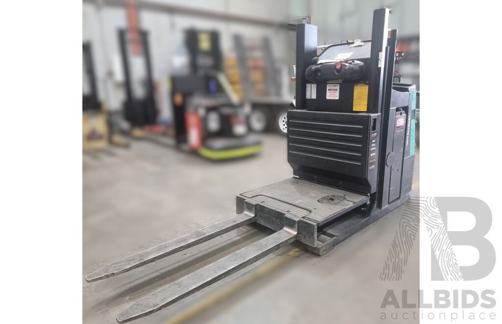 2013, 1.3 Tonne Mitsubishi - OPBL10N, Stock Picker