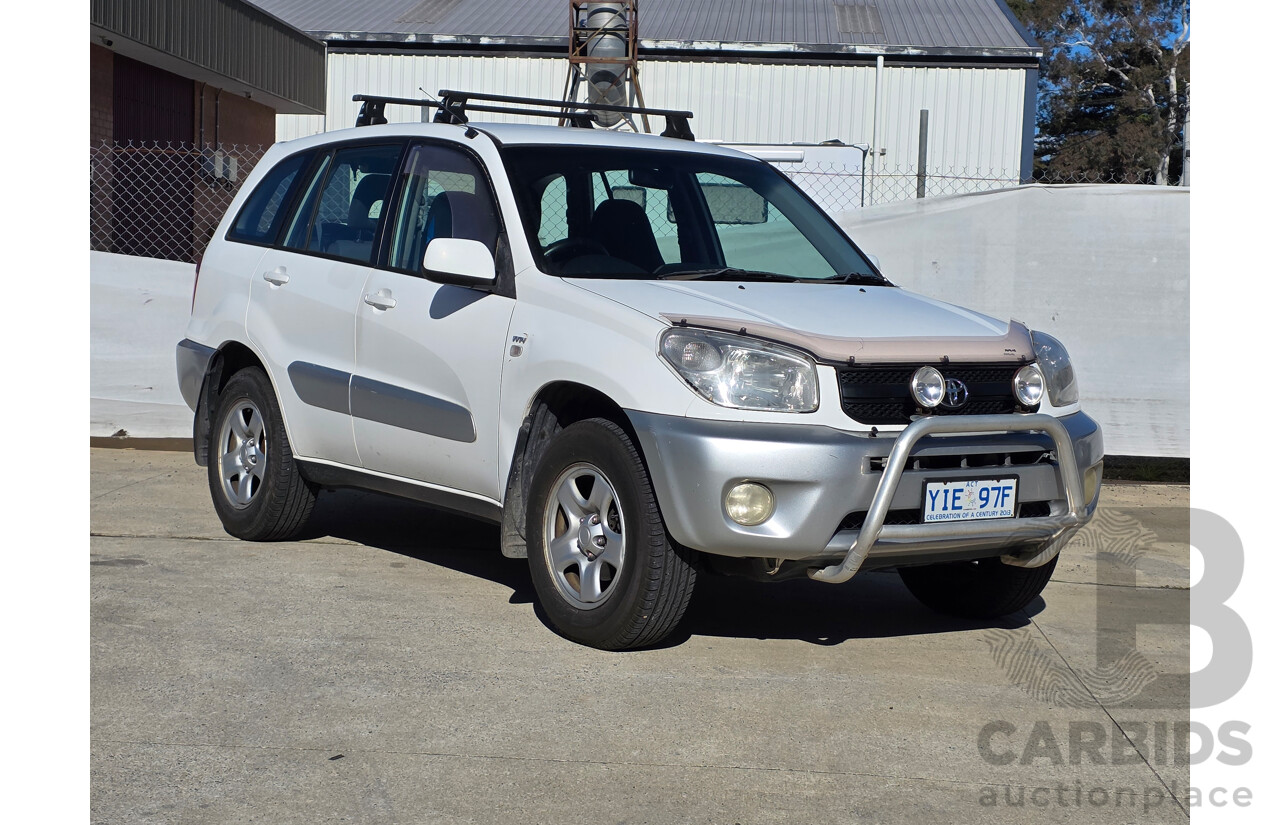 8/2004 Toyota Rav4 CV (4x4) ACA23R 4d Wagon White 2.4L