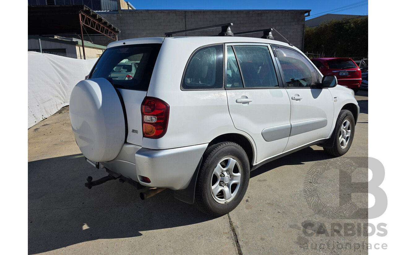 8/2004 Toyota Rav4 CV (4x4) ACA23R 4d Wagon White 2.4L
