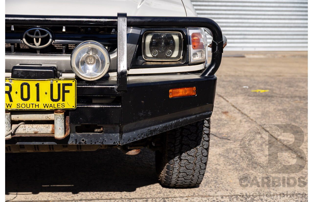 5/2003 Toyota Hilux (4x4) LN167R Dual Cab P/Up Vanilla White Diesel 3.0L