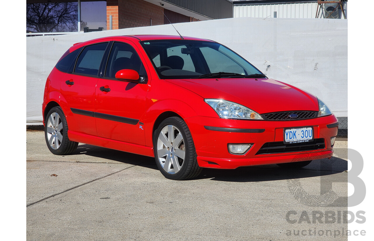 8/2004 Ford Focus Zetec R LR 5d Hatchback Red 2.0L