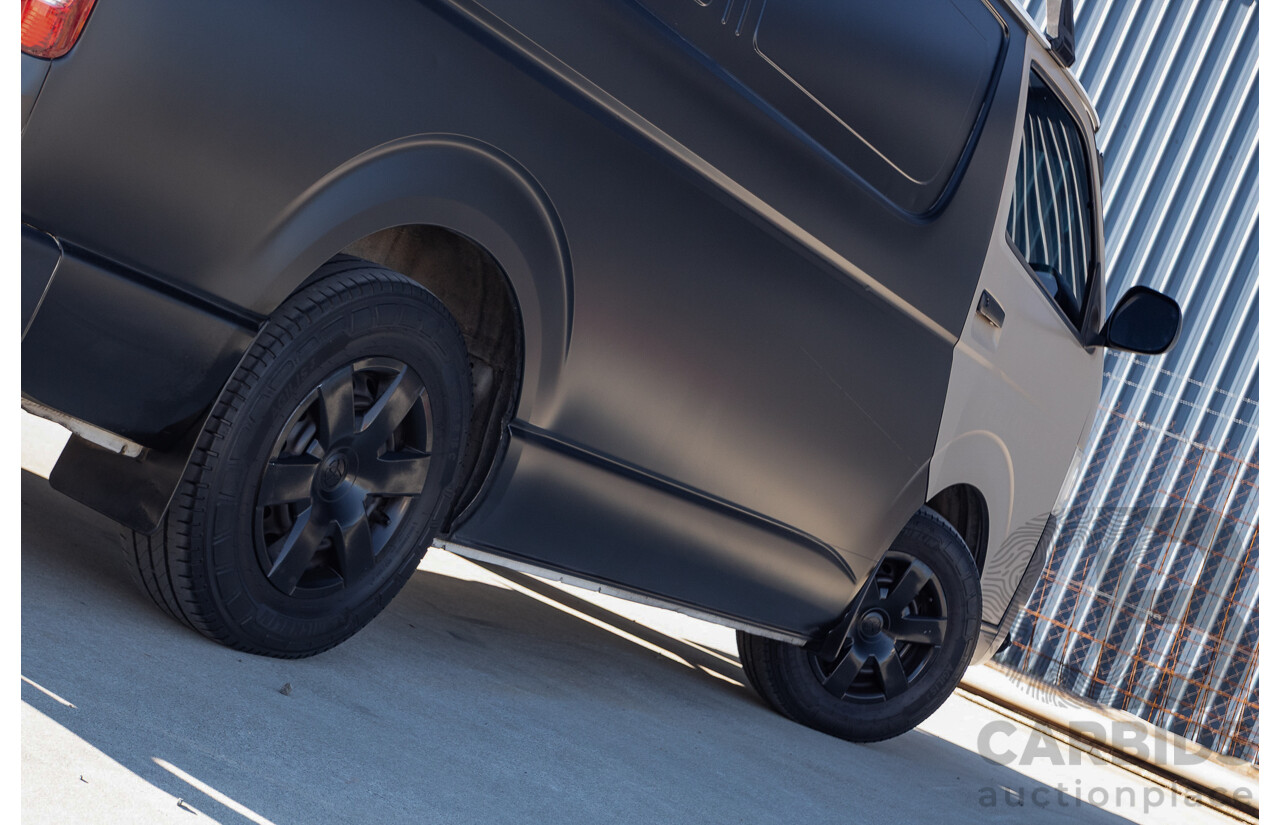 11/2009 Toyota Hiace LWB KDH201R MY07 Upgrade 4d Van Black / Beige Turbo Diesel 3.0L