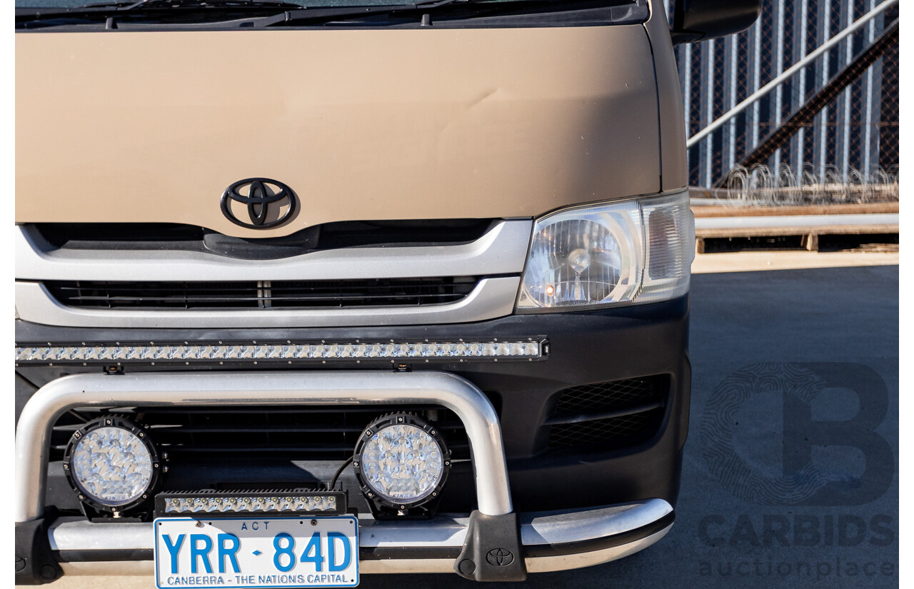 11/2009 Toyota Hiace LWB KDH201R MY07 Upgrade 4d Van Black / Beige Turbo Diesel 3.0L