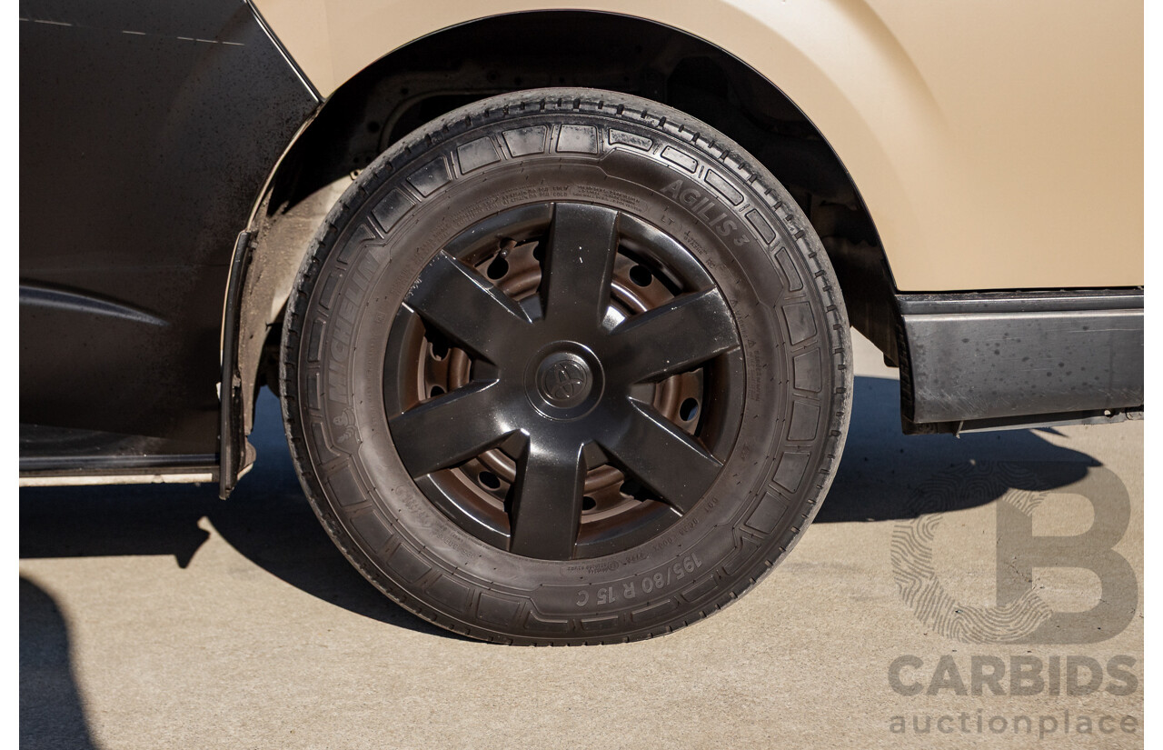 11/2009 Toyota Hiace LWB KDH201R MY07 Upgrade 4d Van Black / Beige Turbo Diesel 3.0L
