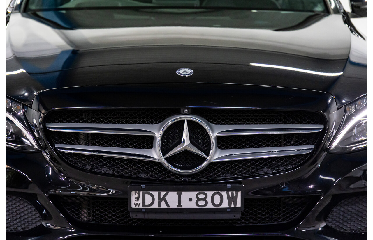10/2016 Mercedes-Benz C200 (RWD) 205 MY16 4d Sedan Black Obsidian Metallic Turbo 2.0L