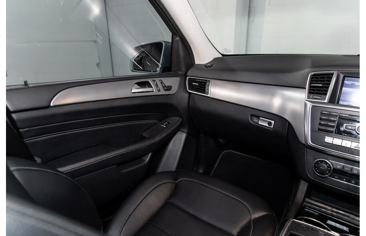 3/2013 Mercedes-Benz ML250 CDI Bluetec (4x4) 166 4d Wagon Iridium Silver Metallic Turbo Diesel 2.1L