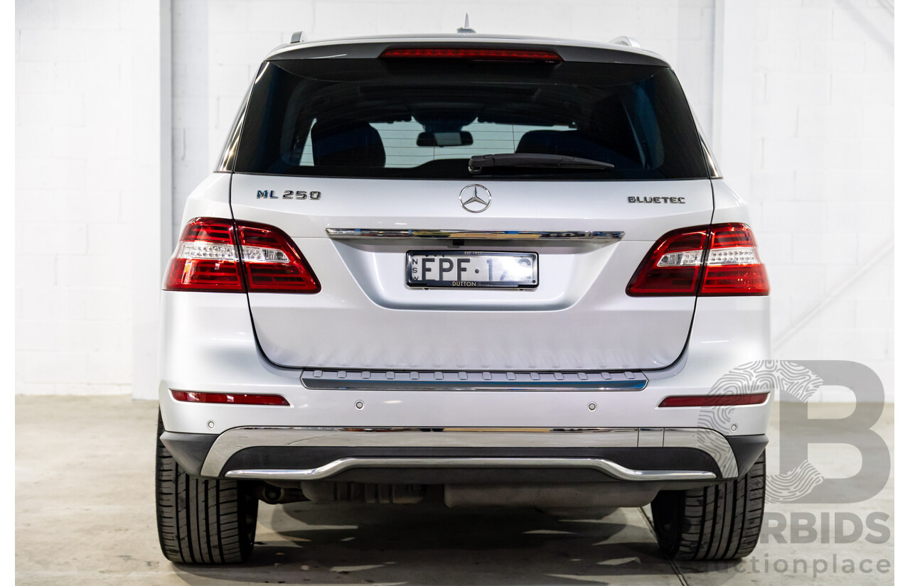 3/2013 Mercedes-Benz ML250 CDI Bluetec (4x4) 166 4d Wagon Iridium Silver Metallic Turbo Diesel 2.1L