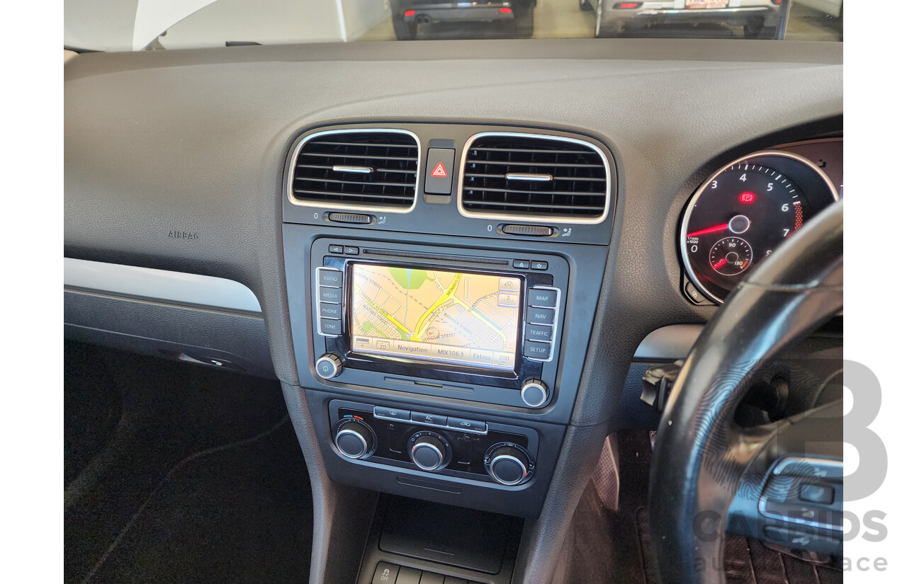 8/2011 Volkswagen Golf 90 TSI Trendline 1K MY12 5d Hatchback White 1.4L
