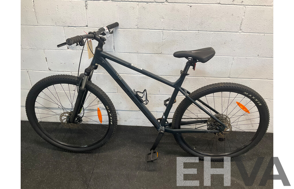 Norco Storm Mountain Bike (Size L)