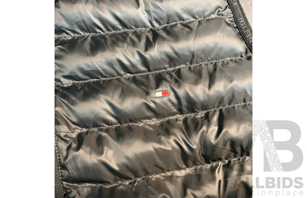 TOMMY HILFIGER Core Packable Recycled Vest - Black - Size L -  RRP $299