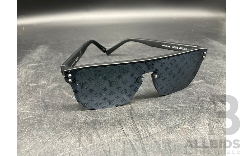 Sunglasses Black Monogram Branded Louis Vuitton