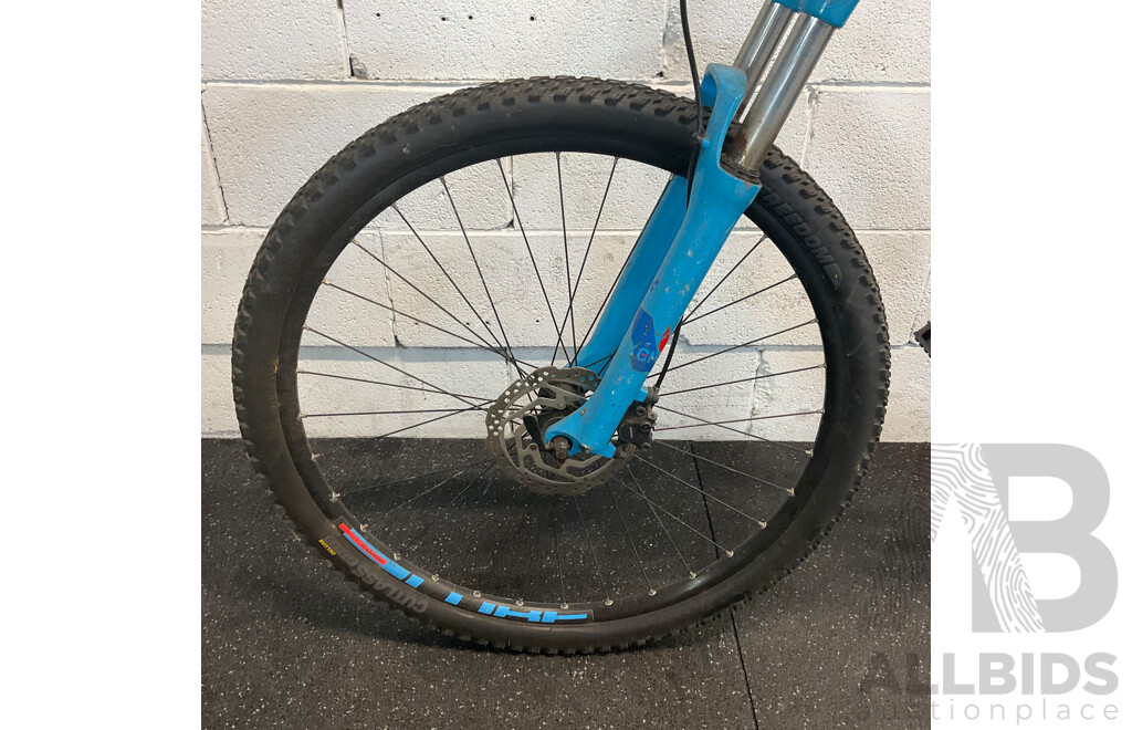 Cube Aim SL Blue Mountain Bike (41cm Frame)