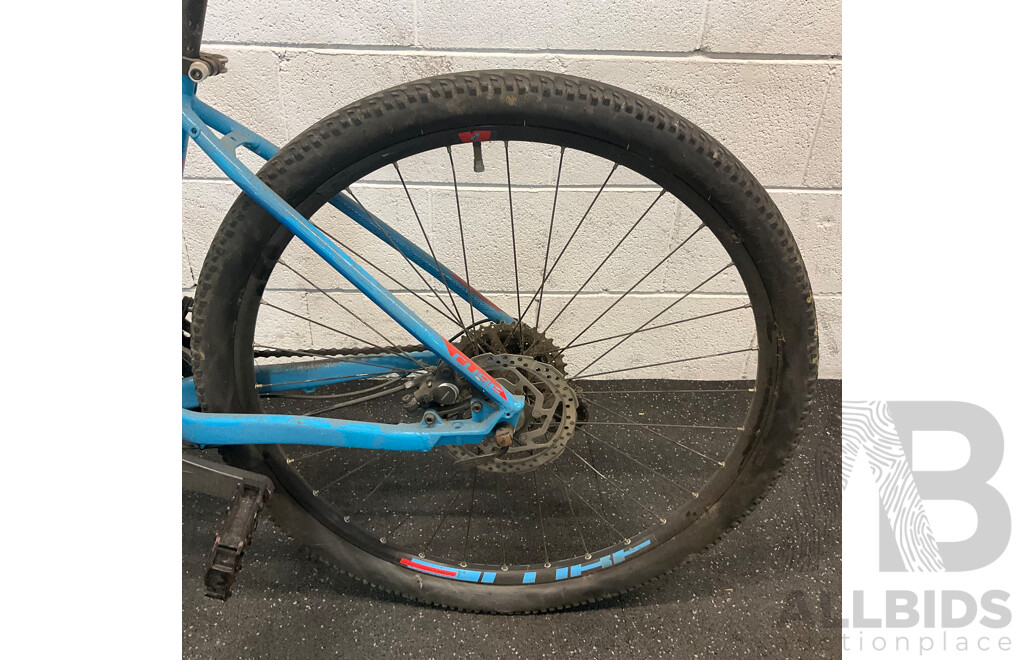 Cube Aim SL Blue Mountain Bike (41cm Frame)