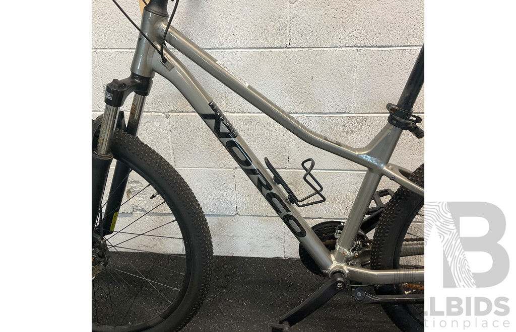 Norco Storm Mountain Bike (Size S)