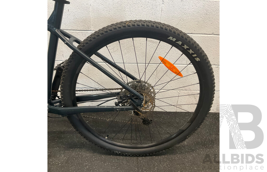 Norco Storm Mountain Bike (Size L)