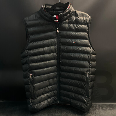 TOMMY HILFIGER Core Packable Recycled Vest - Black - Size L -  RRP $299