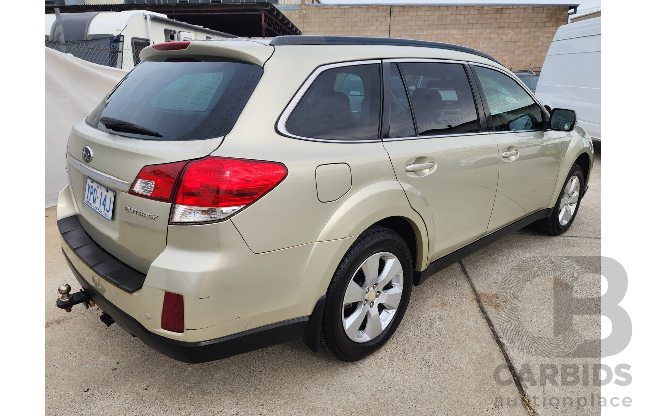 9/2010 Subaru Outback 2.5i Premium MY10 4d Wagon Silver 2.5L