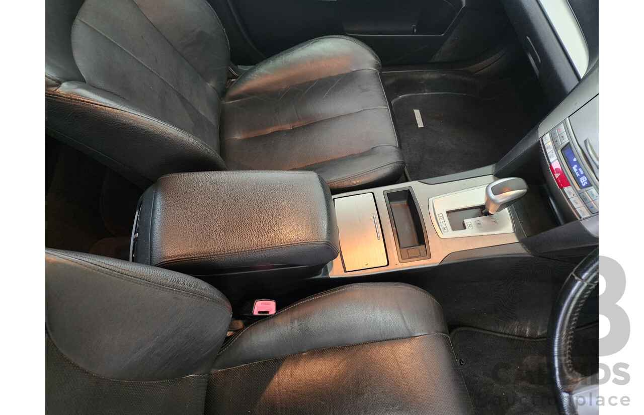 9/2010 Subaru Outback 2.5i Premium MY10 4d Wagon Silver 2.5L