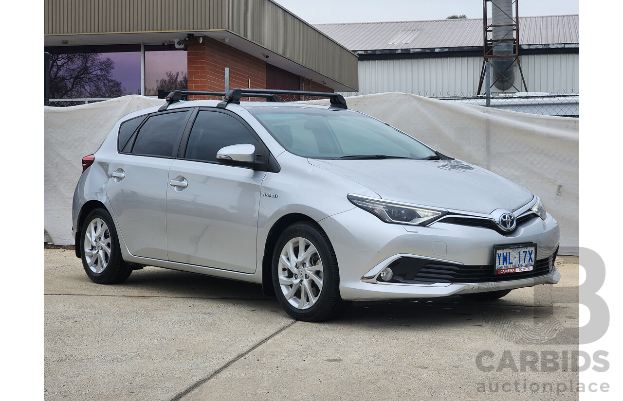 04/2018 Toyota Corolla HYBRID FWD ZWE186R 5D Hatchback Silver 1.8L