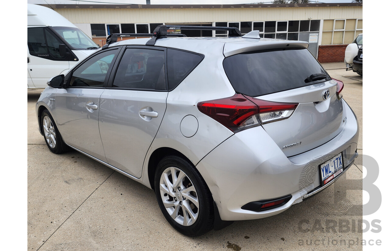 04/2018 Toyota Corolla HYBRID FWD ZWE186R 5D Hatchback Silver 1.8L