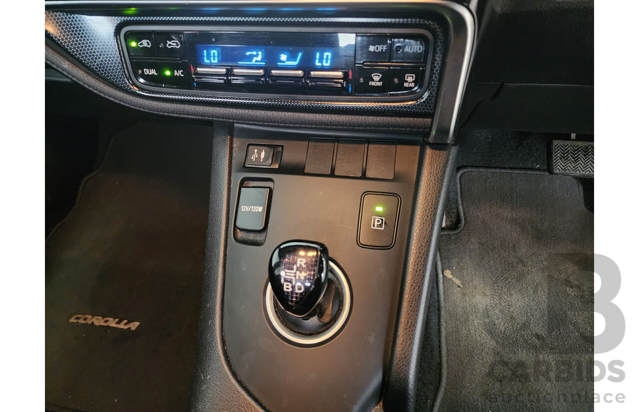 04/2018 Toyota Corolla HYBRID FWD ZWE186R 5D Hatchback Silver 1.8L