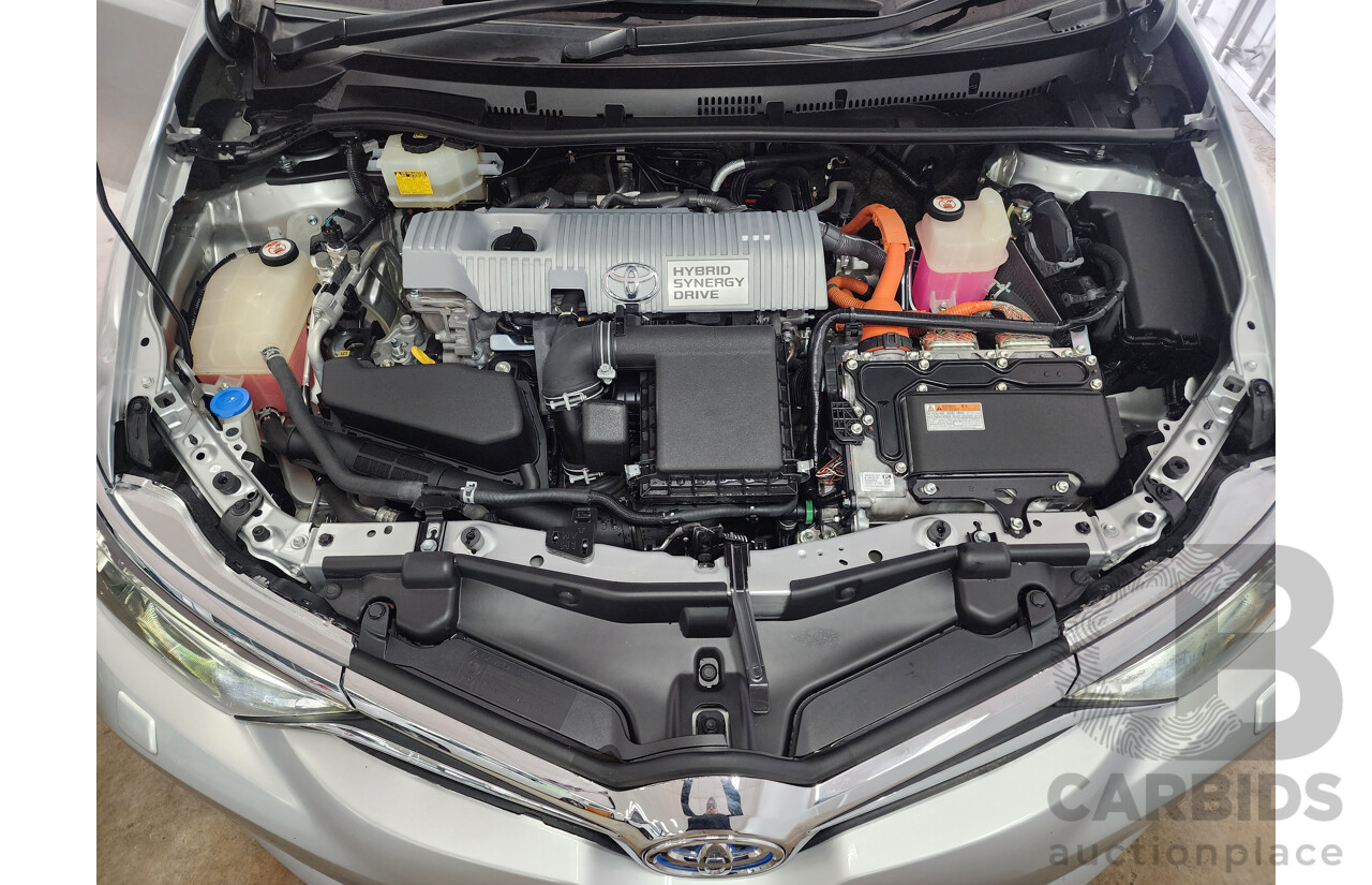 04/2018 Toyota Corolla HYBRID FWD ZWE186R 5D Hatchback Silver 1.8L