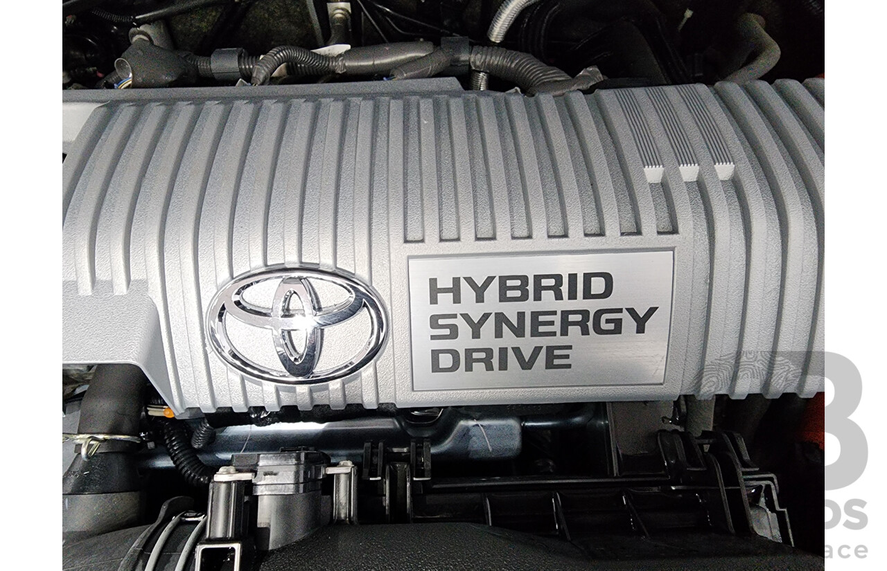 04/2018 Toyota Corolla HYBRID FWD ZWE186R 5D Hatchback Silver 1.8L
