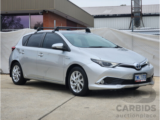 04/2018 Toyota Corolla HYBRID FWD ZWE186R 5D Hatchback Silver 1.8L