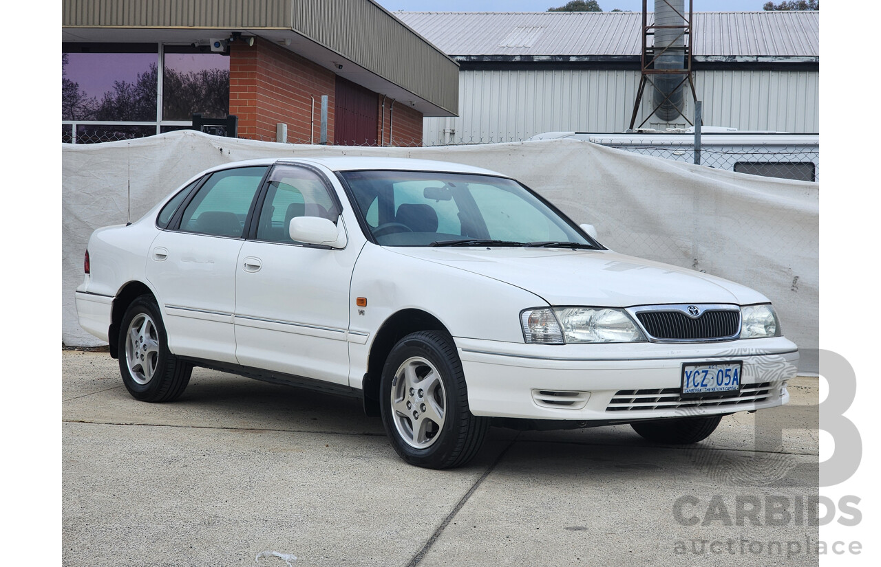 8/2003 Toyota Avalon Advantage MCX10R MKII 4d Sedan White 3.0L