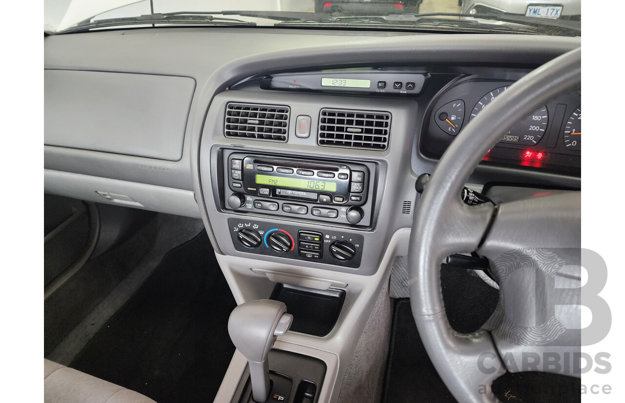 8/2003 Toyota Avalon Advantage MCX10R MKII 4d Sedan White 3.0L